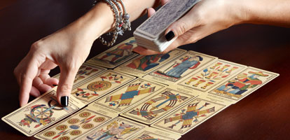 Como realizar una lectura de cartas de tarot